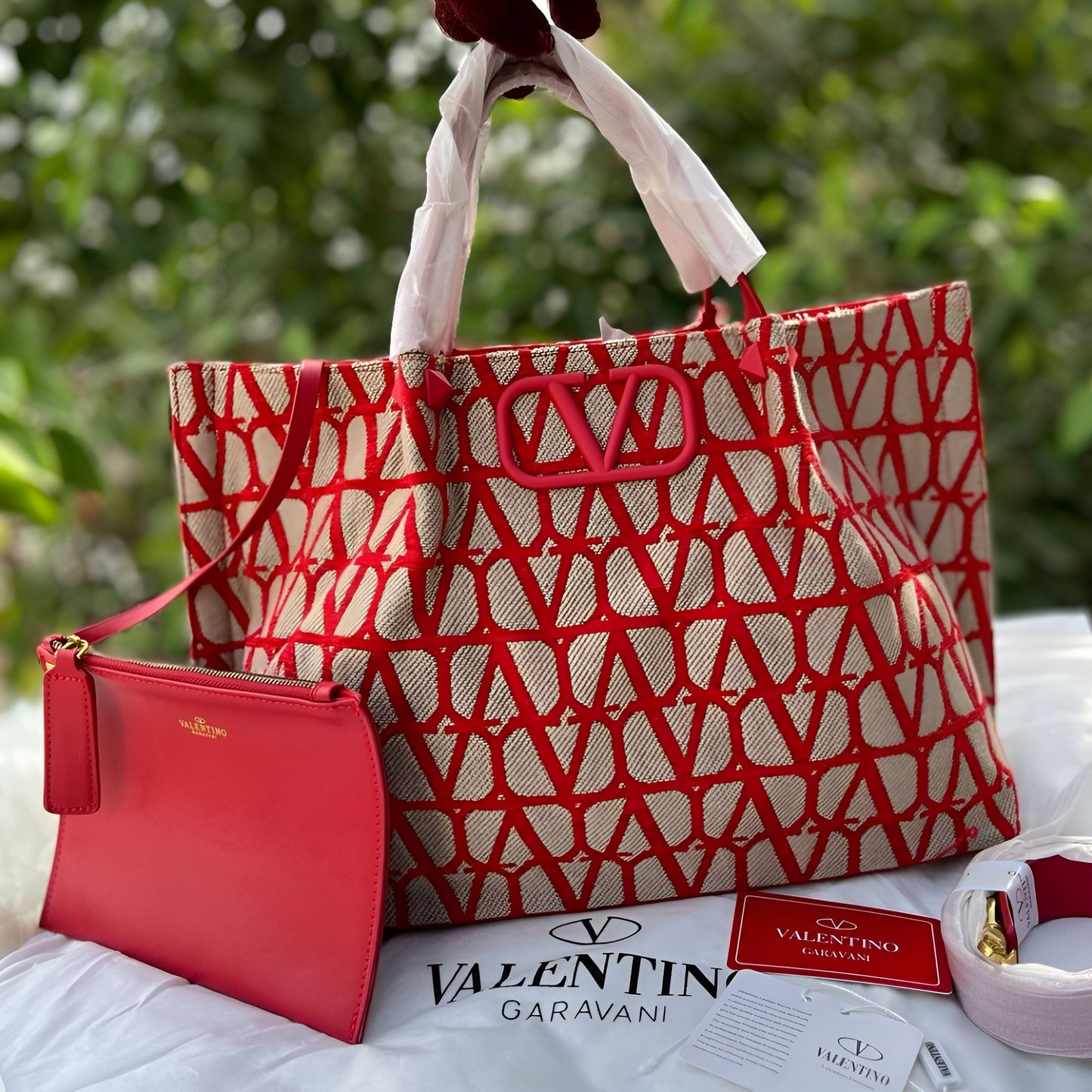 Valentino | Medium Vlogo Signature Toile Iconographe Handbag