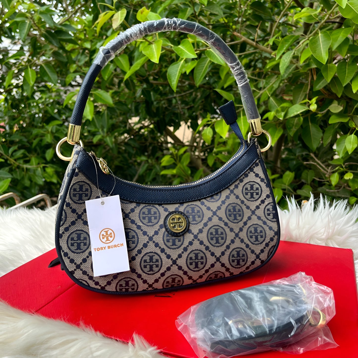 Torch Burch Cross Shoulder Bag