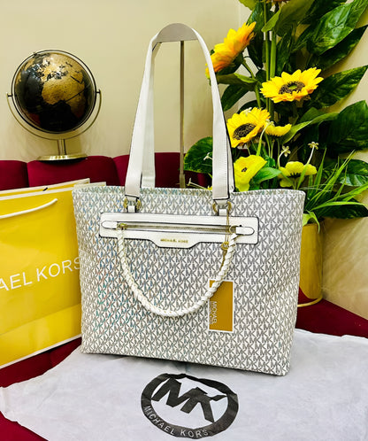Michael Kors Signature Tote Bag