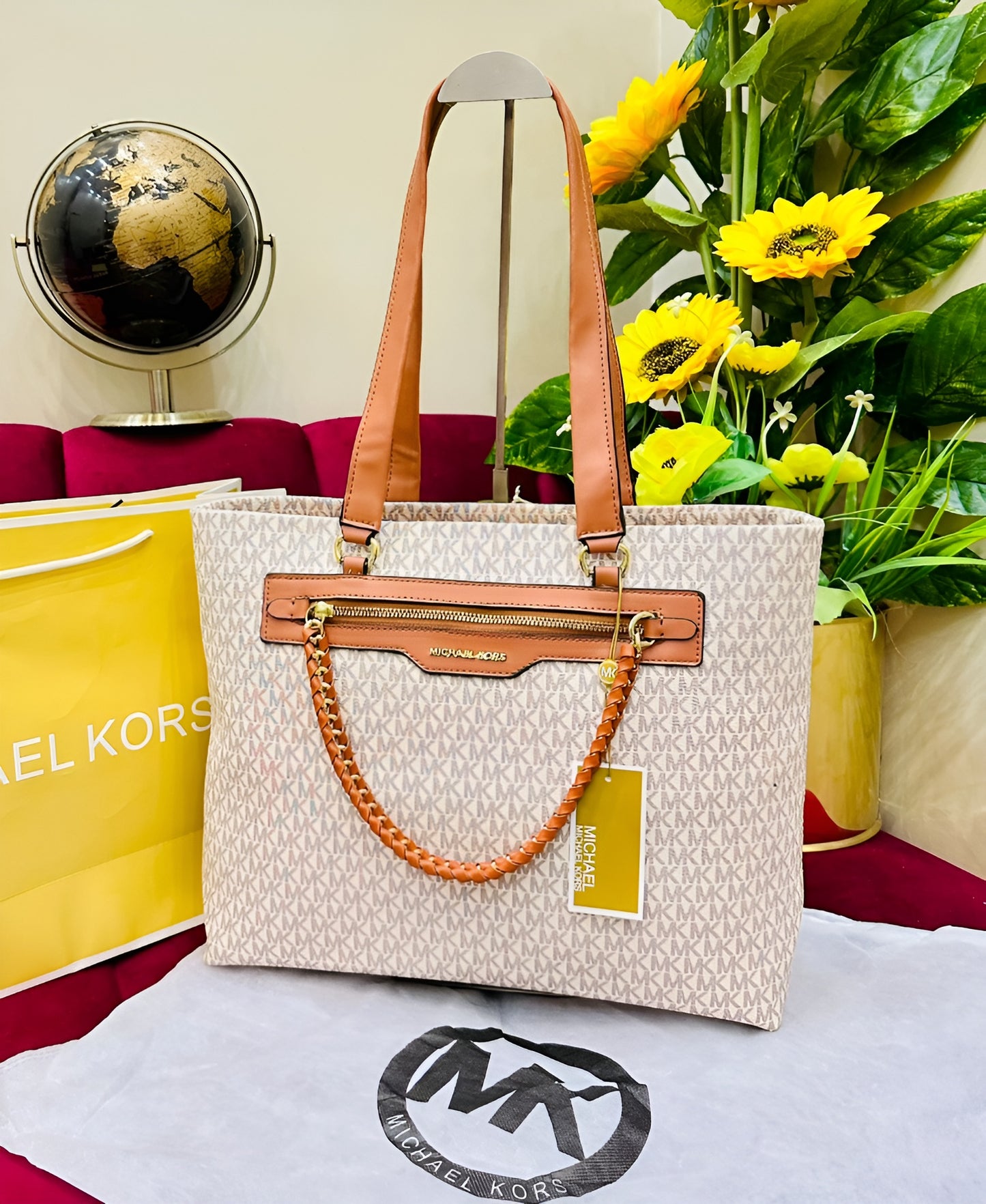 Michael Kors Signature Tote Bag