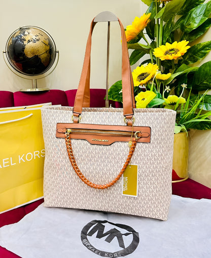 Michael Kors Signature Tote Bag